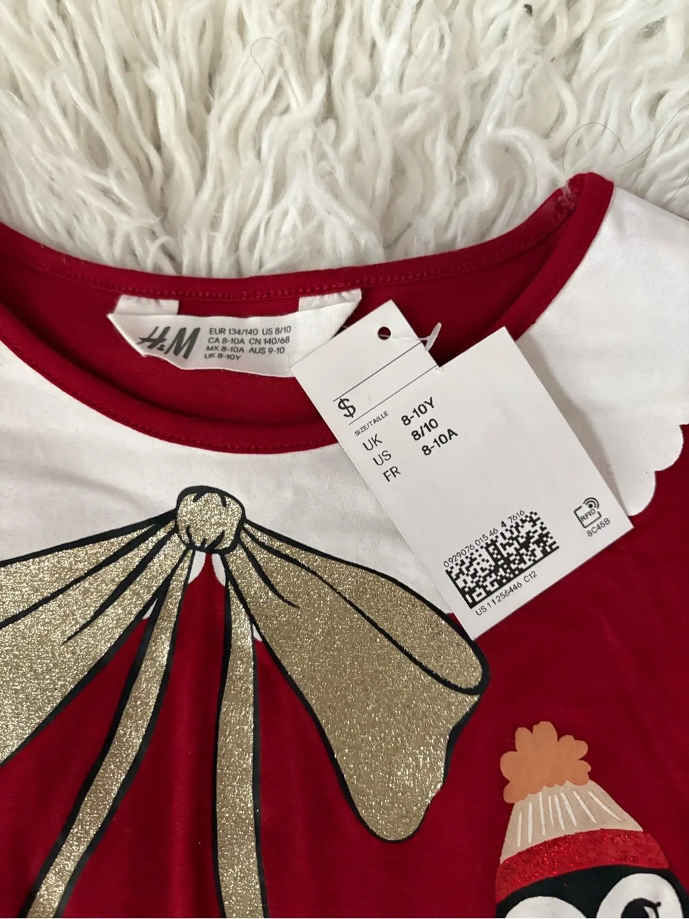 H&M charming red